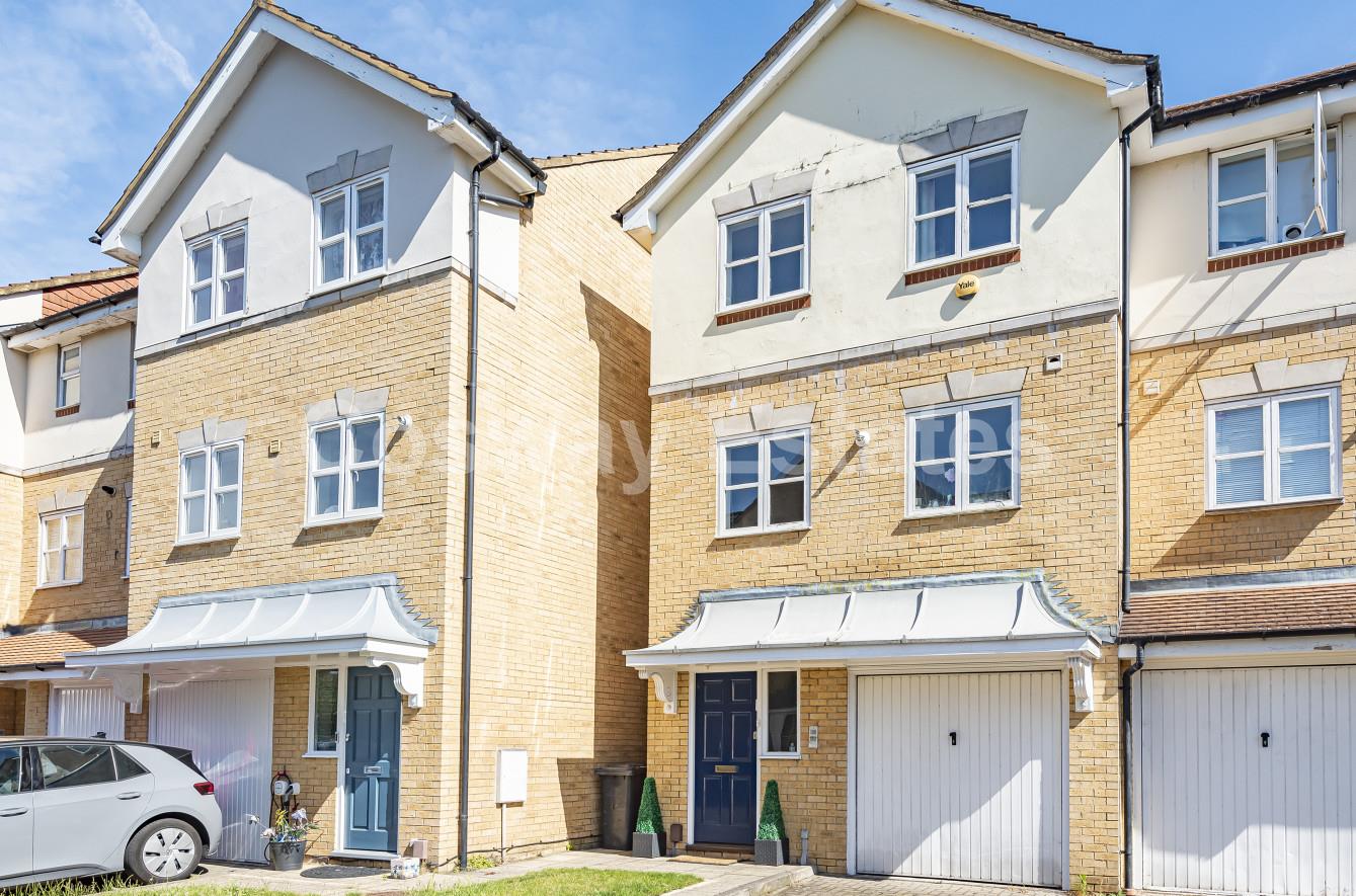 Grenville Place, Mill Hill